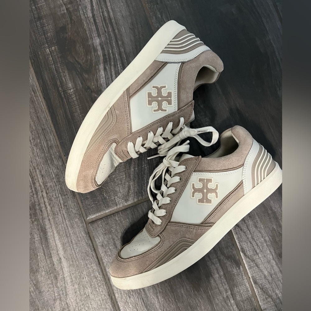Tori Burch sneakers tan and white size 9.5